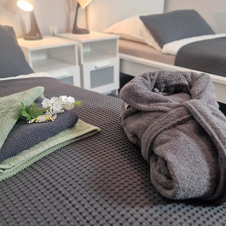 Ferienwohnung Landlicht Mit Terrasse In Ruhiger Lage Sulingen Buitenkant foto